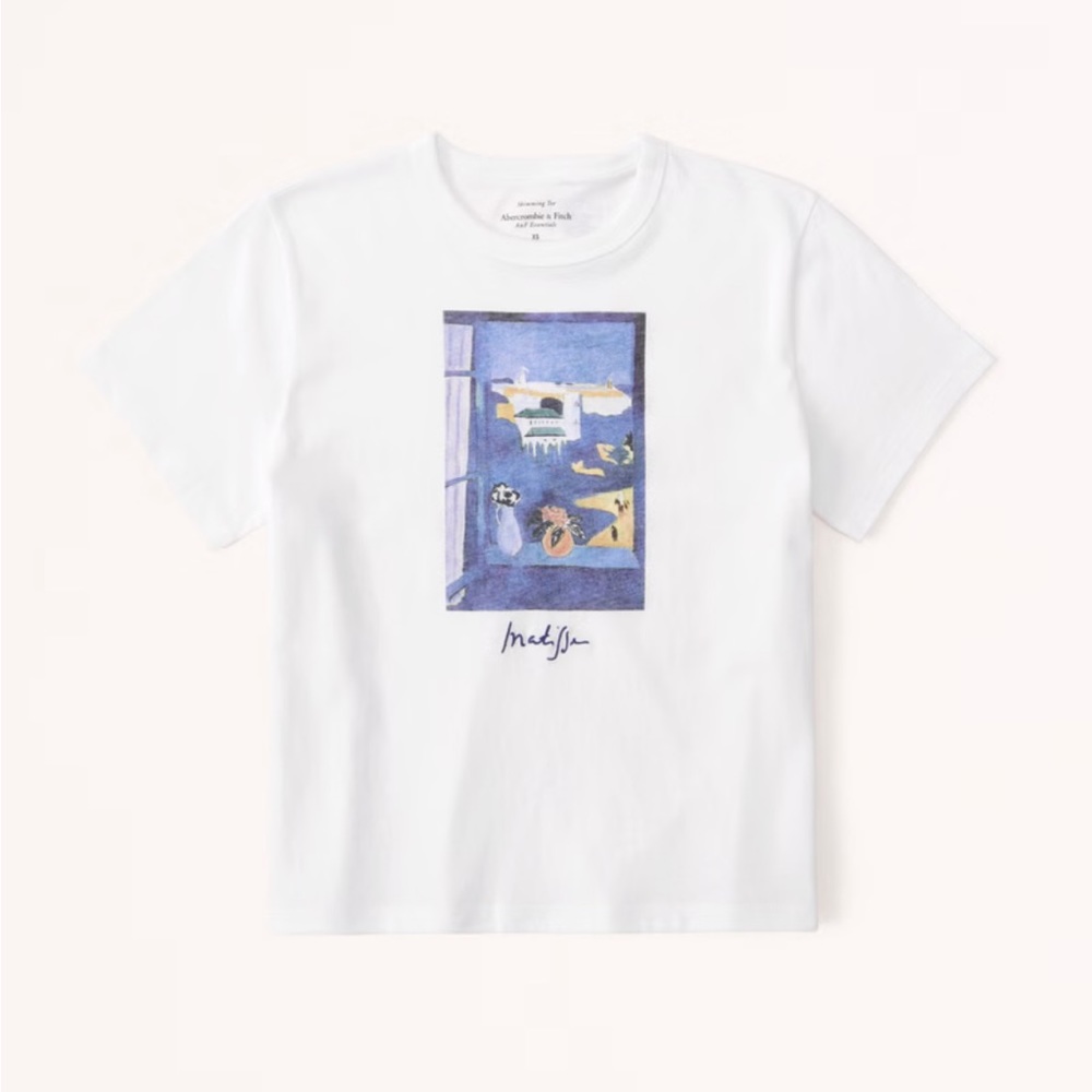 SOLD NWT Abercrombie graphic tee